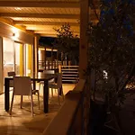 Mobile Homes And St,denis Feriepark Punat