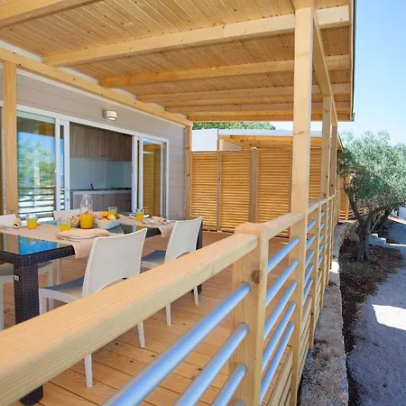 Mobile Homes And St,denis Tatil parkı