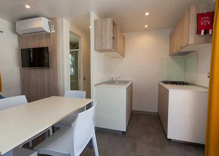 Mobile Homes And St,denis