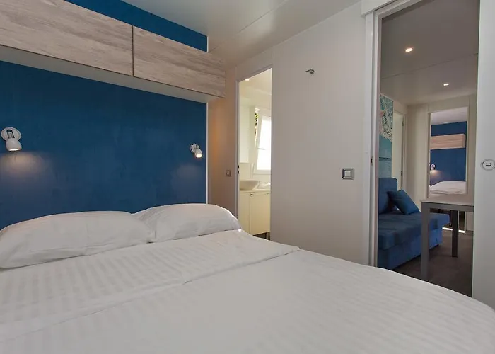 Mobile Homes And St,denis 3*