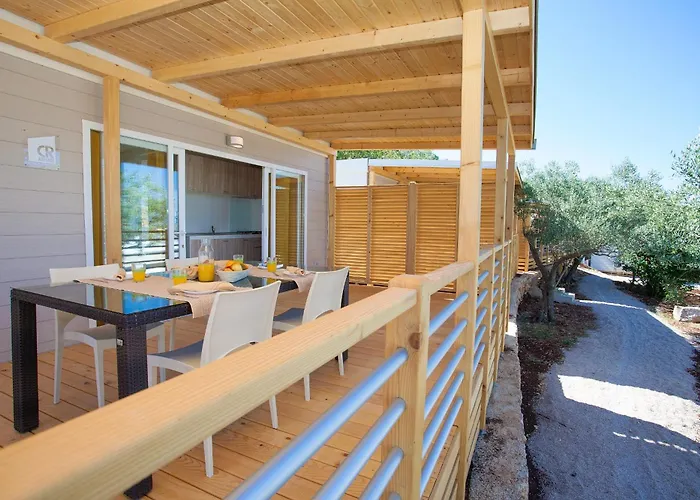 Mobile Homes And St,denis 假日公园