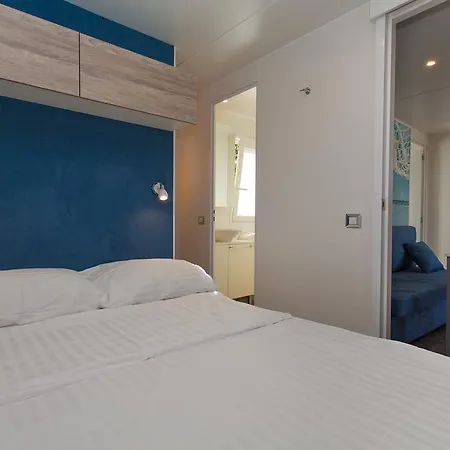 Mobile Homes And St,denis 3*