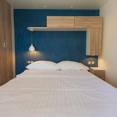 Mobile Homes And St,denis Holiday park 3*