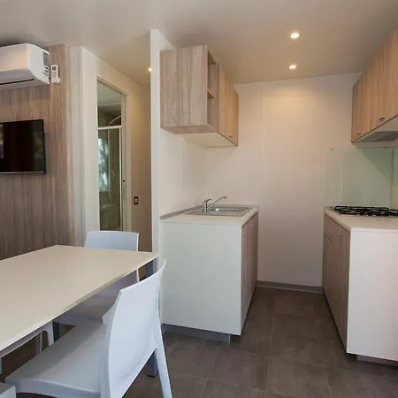 Mobile Homes And St,denis