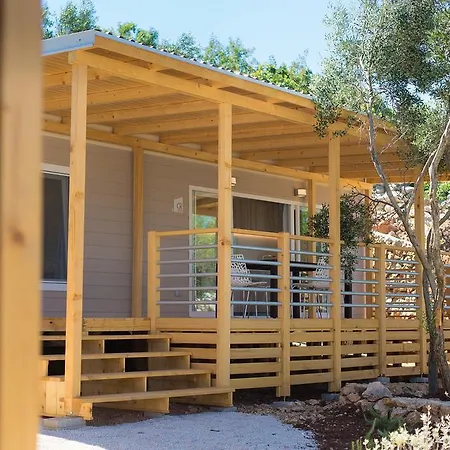 Mobile Homes And St,denis Holiday park 3*