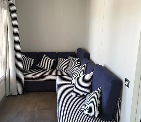 Parco vacanze Mobile Homes And St,denis 3*